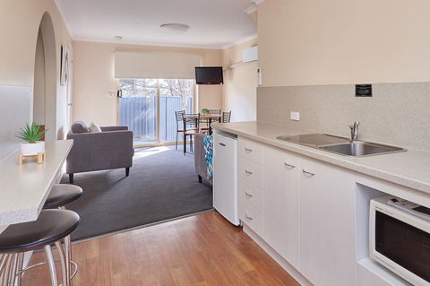 Elphin Serviced Apartments - Accommodation Rockhampton 8