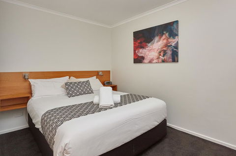 Elphin Serviced Apartments - Accommodation Rockhampton 2