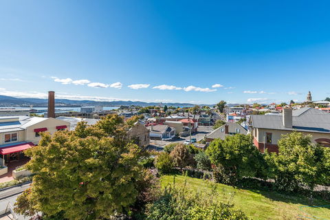 110 Hampden Apartments - Accommodation Rockhampton 32