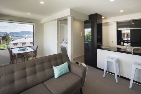 110 Hampden Apartments - Accommodation Rockhampton 27
