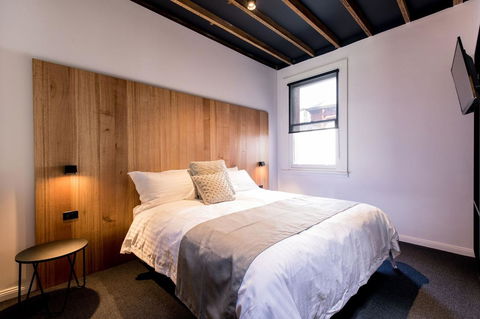105 Mac Unique Apartments - Accommodation Rockhampton 6