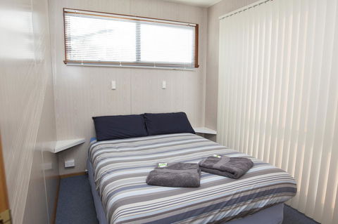 Seven Mile Beach Cabin And Caravan Park - Accommodation Rockhampton 9