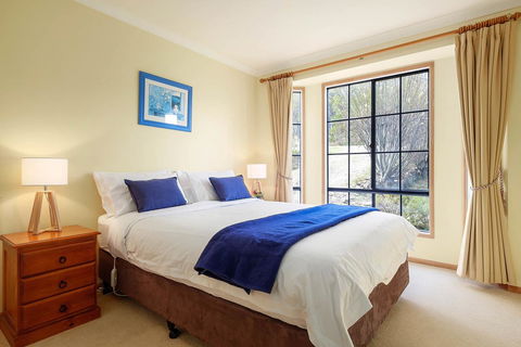 Omaroo Cottage Bruny Island - Accommodation Rockhampton 9