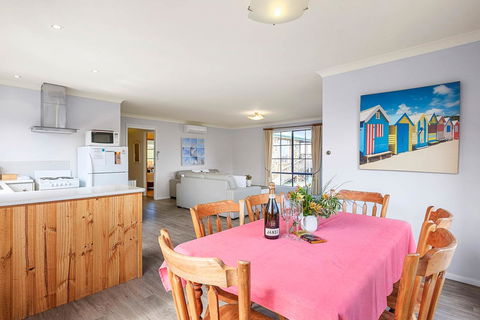 Omaroo Cottage Bruny Island - Accommodation Rockhampton 7