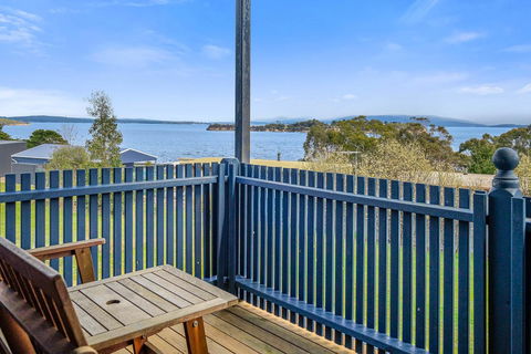Omaroo Cottage Bruny Island - Accommodation Rockhampton 2