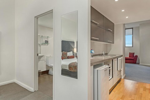 Mantra One Sandy Bay Road - Accommodation Rockhampton 9