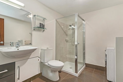 Mantra One Sandy Bay Road - Accommodation Rockhampton 11