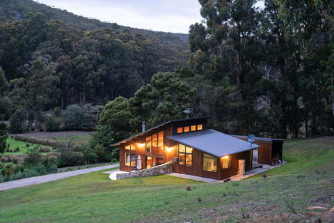 Adventure Bay Retreat Bruny Island - Accommodation Rockhampton 2