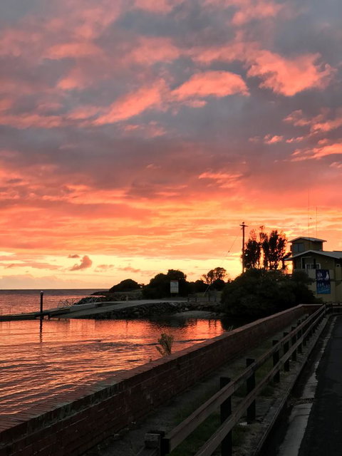 The Waterfront Wynyard - Accommodation Rockhampton 18