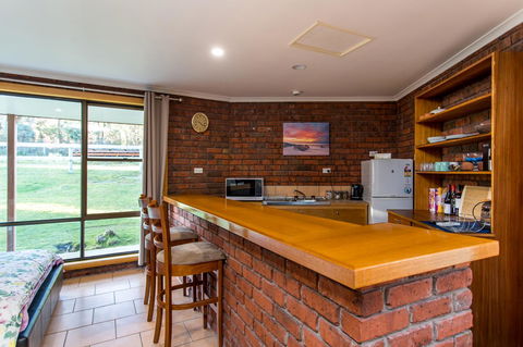 Acton Park Holiday Units - Accommodation Rockhampton 16