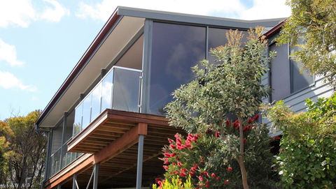 SEA EAGLE COTTAGE Amazing Views Of Bay Of Fires - Accommodation Rockhampton 11