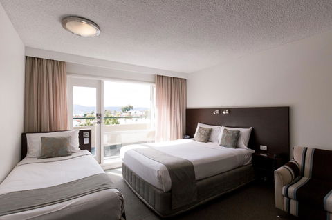 St Ives Apartments - Accommodation Rockhampton 10