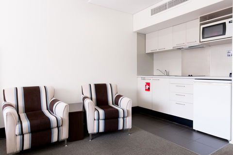 St Ives Apartments - Accommodation Rockhampton 12