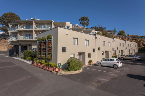 Bay View Villas - Accommodation Rockhampton 0