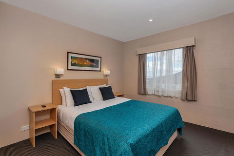 Bay View Villas - Accommodation Rockhampton 4