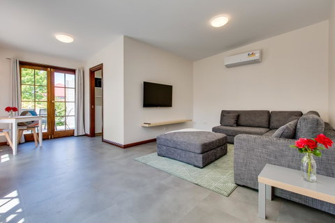 Rosehaven Cottage - Accommodation Rockhampton 4