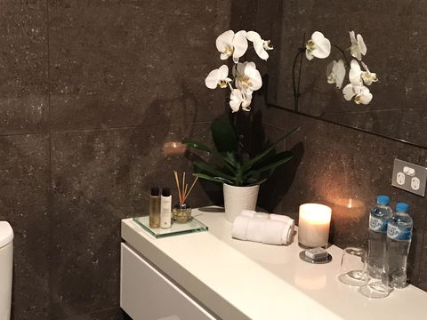 Amare Beachside Luxury - Accommodation Rockhampton 7