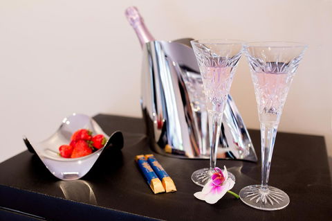 Amare Beachside Luxury - Accommodation Rockhampton 27