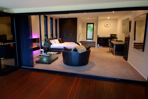 Amare Beachside Luxury - Accommodation Rockhampton 18