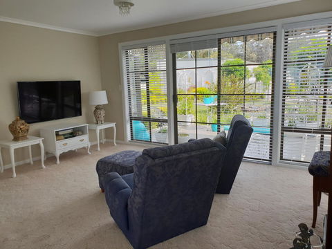 Garden By The Beach - Gateway To The East Coast, Close To Airport - Accommodation Rockhampton 5