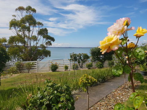 Garden By The Beach - Gateway To The East Coast, Close To Airport - Accommodation Rockhampton 23