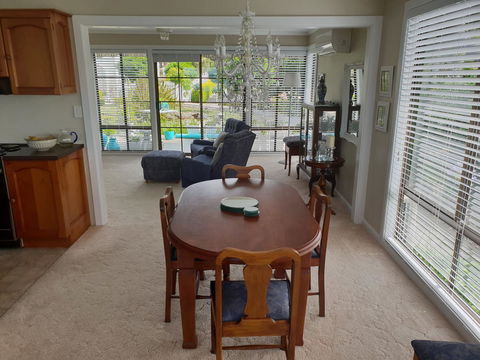 Garden By The Beach - Gateway To The East Coast, Close To Airport - Accommodation Rockhampton 10