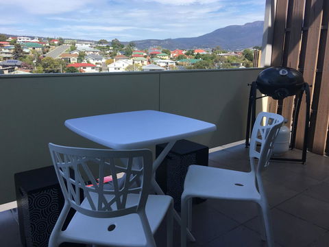 Bellerive Marina View Apartments NO 27 - Accommodation Rockhampton 16