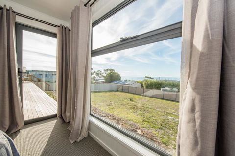 Beach House XIV - Accommodation Rockhampton 10