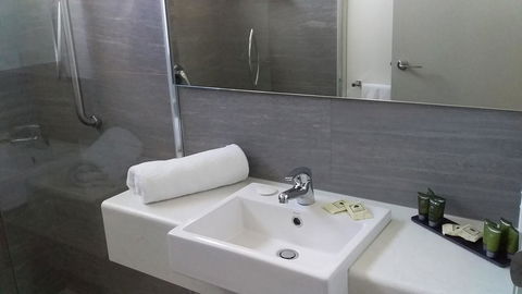 Pelican Point Sanctuary - Accommodation Rockhampton 6