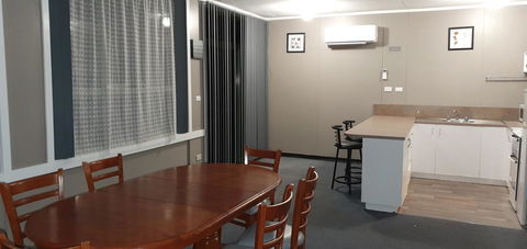 Roland B&B - Accommodation Rockhampton 9