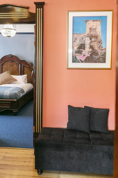 Insomnia On Elizabeth - Accommodation Rockhampton 18