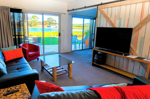 Ulverstone River Edge HolidayApartments - Accommodation Rockhampton 6