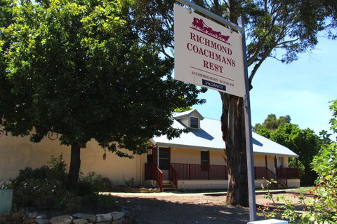 Richmond Coachmans Rest - Accommodation Rockhampton 10