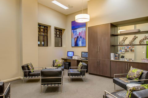Mantra Collins Hotel - Accommodation Rockhampton 1
