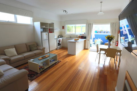 @ The Beach & Not Quite @ The Beach Holiday Cottages - Stanley - Accommodation Rockhampton 22