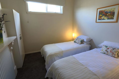@ The Beach & Not Quite @ The Beach Holiday Cottages - Stanley - Accommodation Rockhampton 23