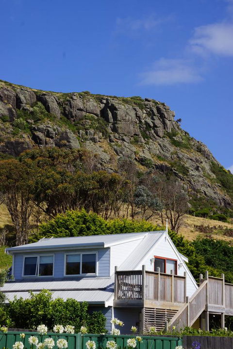 @ The Beach & Not Quite @ The Beach Holiday Cottages - Stanley - Accommodation Rockhampton 3