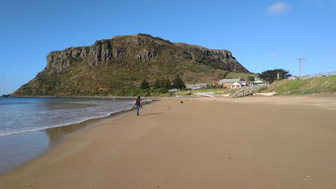@ The Beach & Not Quite @ The Beach Holiday Cottages - Stanley - Accommodation Rockhampton 1