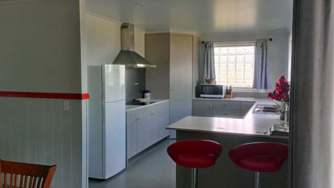 The Crays Accommodation - Accommodation Rockhampton 7
