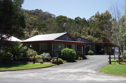The Crays Accommodation - Accommodation Rockhampton 0
