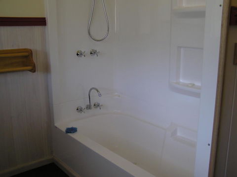 The Crays Accommodation - Accommodation Rockhampton 34