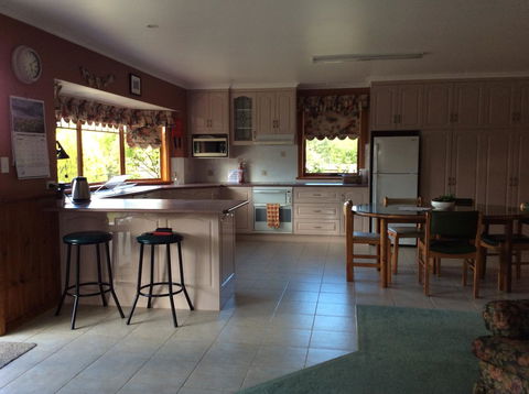 Our Cottage - Accommodation Rockhampton 8