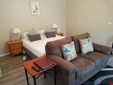 Oyster Cove Chalet - Accommodation Rockhampton 15