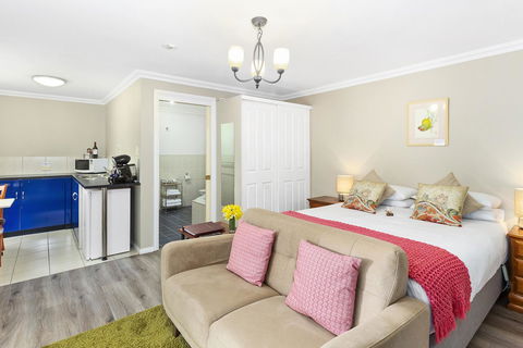 Oyster Cove Chalet - Accommodation Rockhampton 8