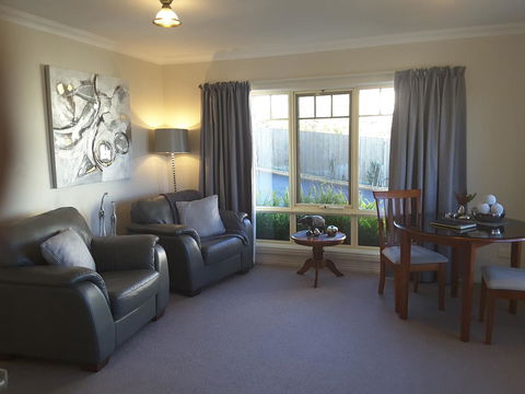 On The Terrace - Accommodation Rockhampton 33