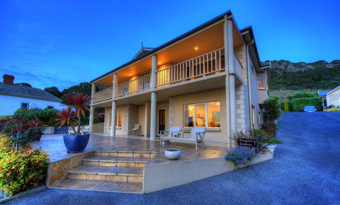 On The Terrace - Accommodation Rockhampton 43