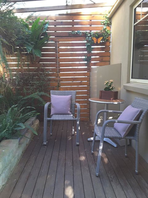 On The Terrace - Accommodation Rockhampton 14