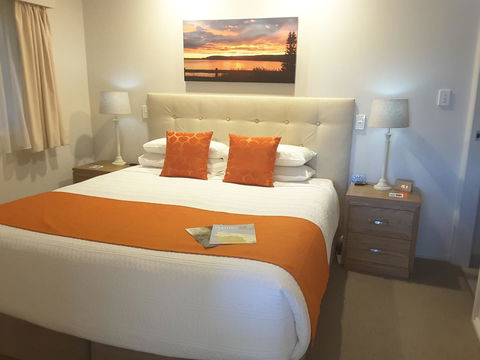On The Terrace - Accommodation Rockhampton 3