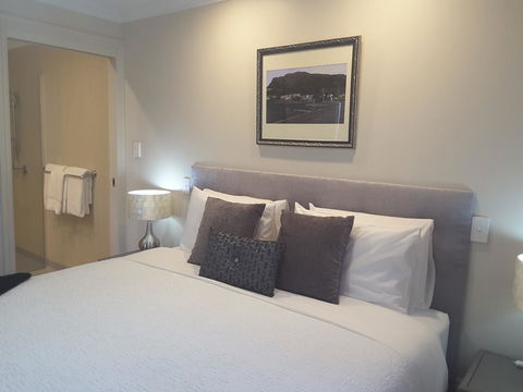 On The Terrace - Accommodation Rockhampton 8