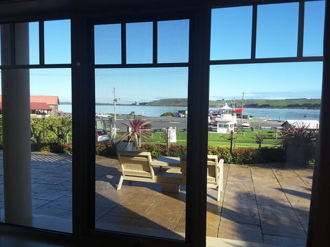 On The Terrace - Accommodation Rockhampton 40